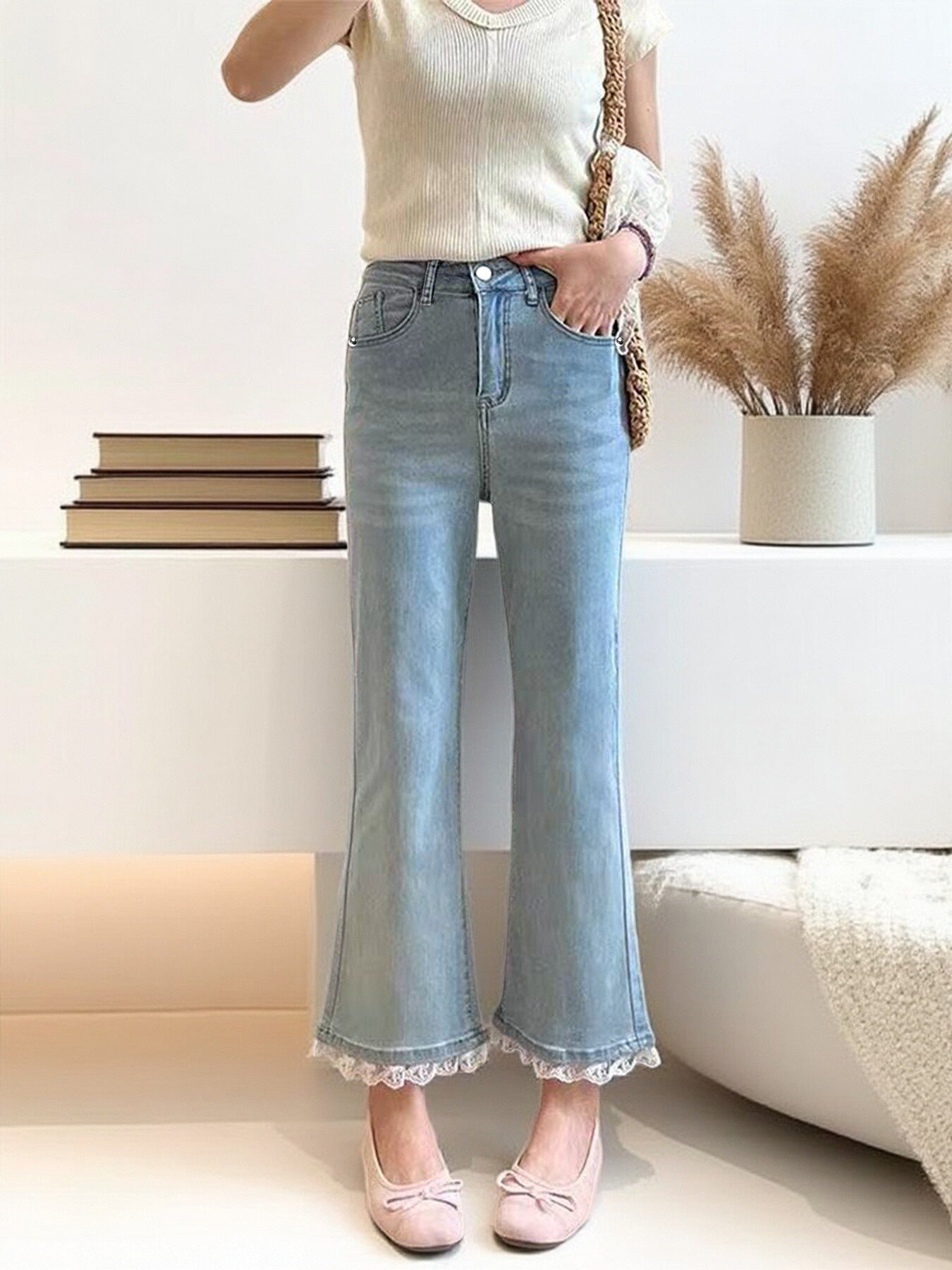 Jeans For Women, With Elastic Lace Lace And Lace Stitching, Micro Flared Jeans For Women In , Small And Stylish Design, Light Blue Jeans For Women, Cropped Jeans For Women, Casual Pants For Women,